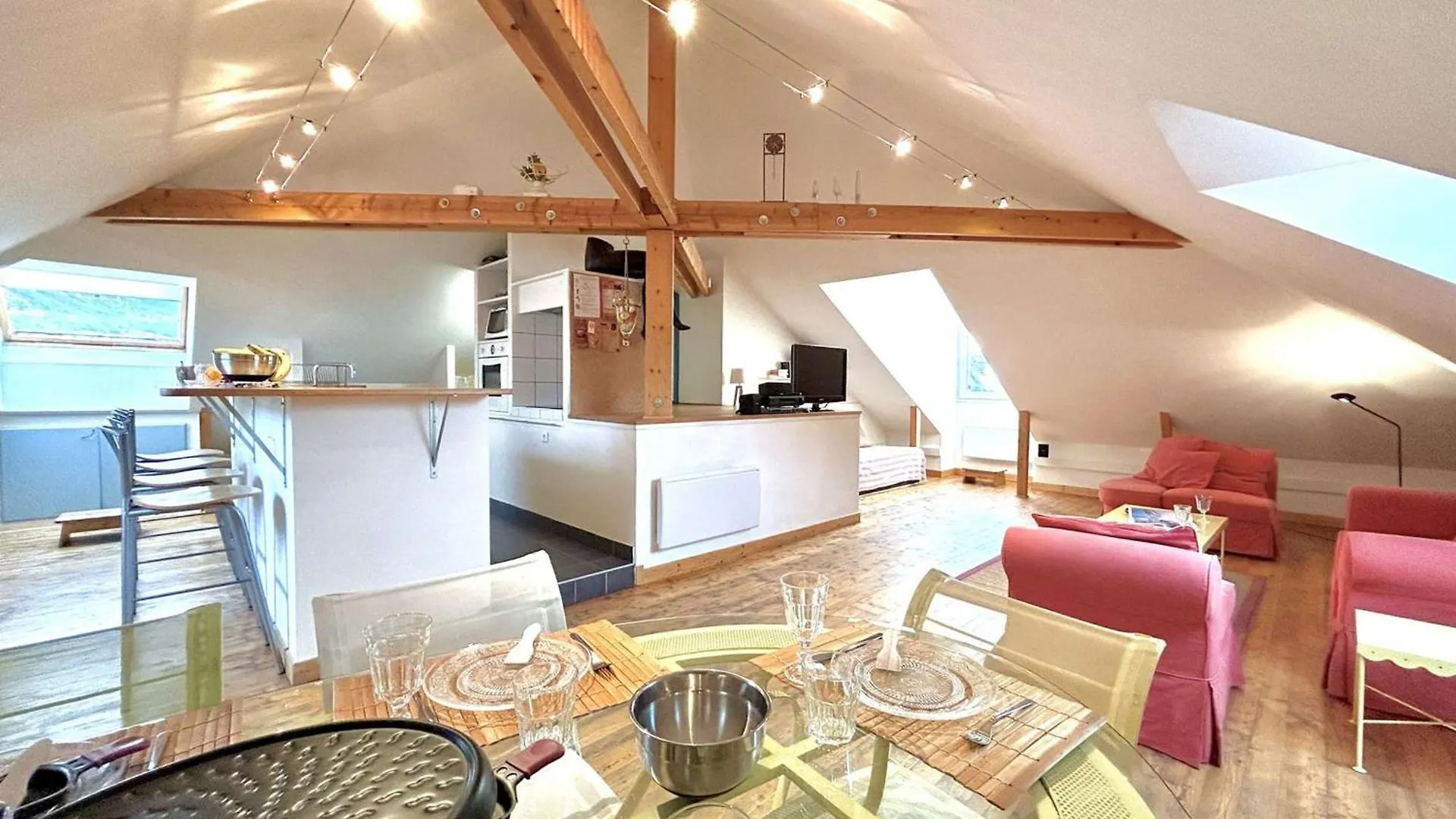 Duplex 70M² 8 Pers. A Briancon, Proche Telecabine, 2 Chambres, Coin Nuit, Parking Prive - Fr-1-330C-1 Apartment Briancon (Hautes-Alpes)